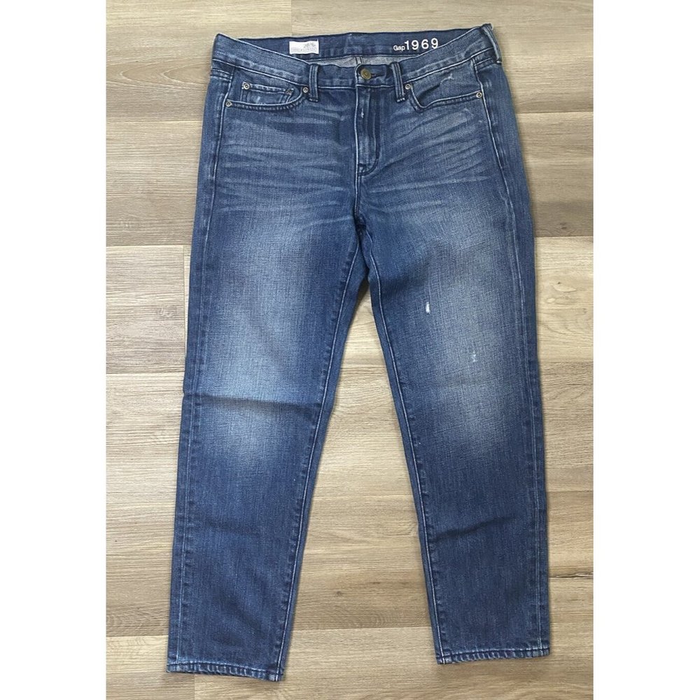 Gap 1969 Sexy Boyfriend  Medium Wash Tapered Leg Denim Jeans Womens Size 28/6r